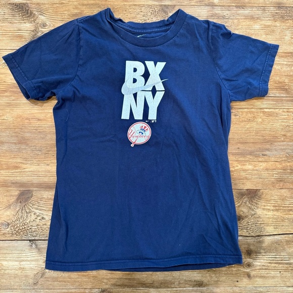 Nike 100% Cotton BXNY NY Yankees Kid T-Shirt Navy White Writing Medium 10/12 EUC - Picture 1 of 5
